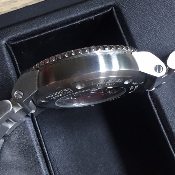 Oris Aquis Men’s Automatic Diver Watch 43mm Black Dial with Steel Bracelet - Picture 11 of 14